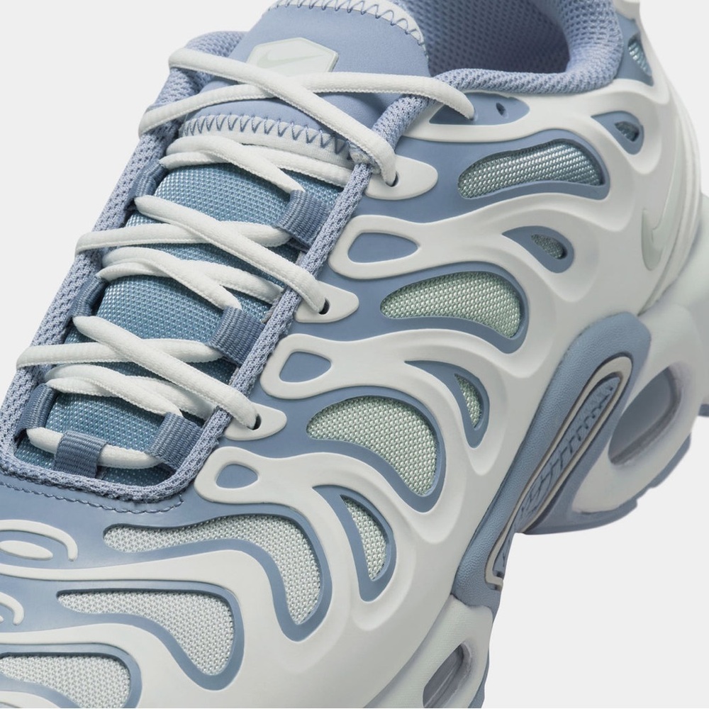 NWOB Nike Womens Air Max Plus Drift Flame Sportswear White Slate Sliver Sz 8.5 - Picture 3 of 7
